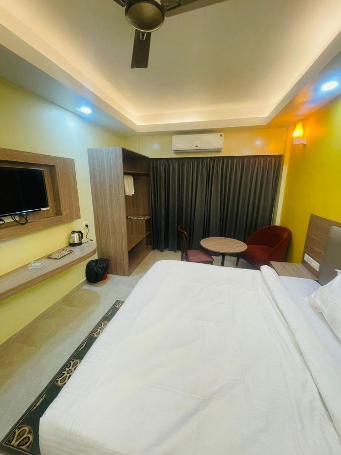 Royal Beach International ปูรี ภายนอก รูปภาพ