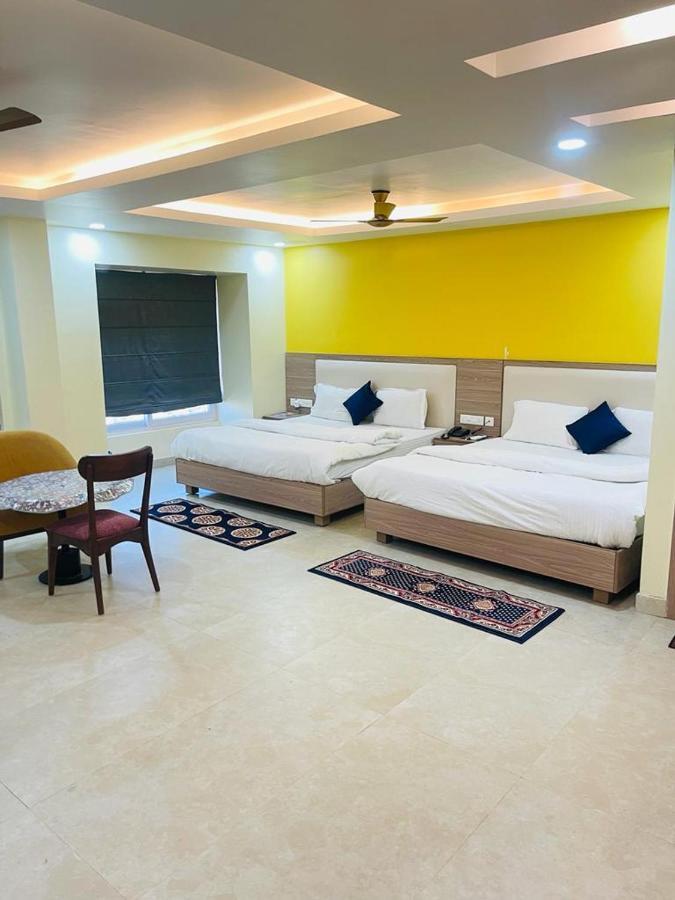 Royal Beach International ปูรี ภายนอก รูปภาพ