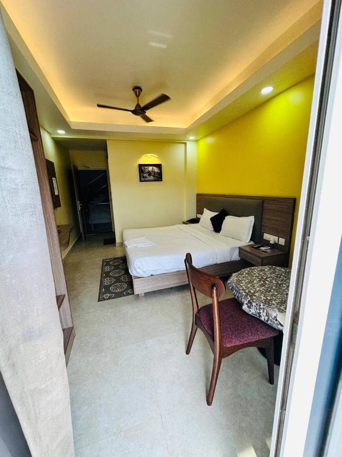 Royal Beach International ปูรี ภายนอก รูปภาพ